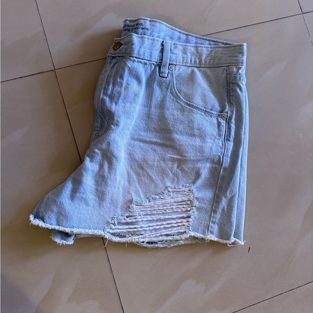 Mossimo boyfriend midi cut off denim shorts zippers pockets travel beach 16/33